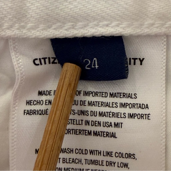 Citizens of Humanity Marlow High Rise White Denim Cutoff Shorts Size 24 NWOT - Picture 9 of 14